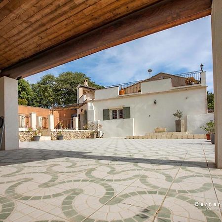 Mas Saint Antoine Villa Bourg-Saint-Andeol Exterior photo